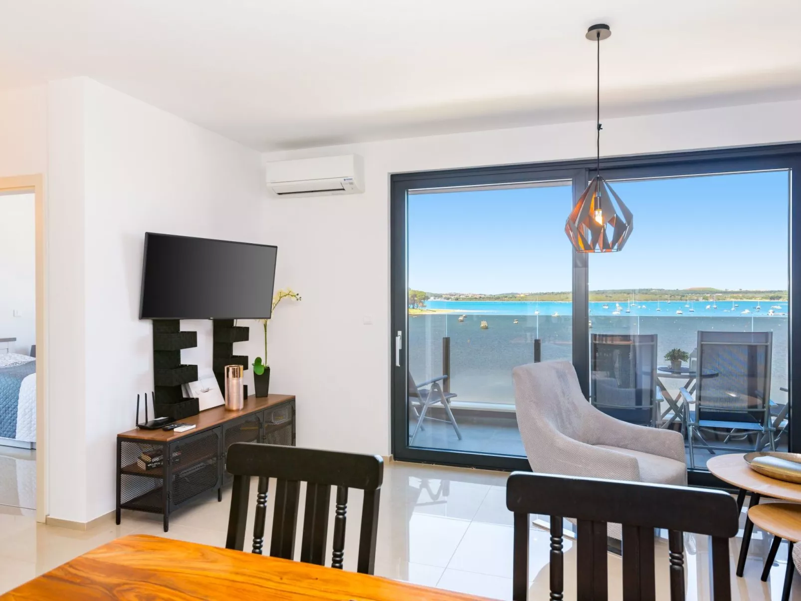 Moderne Wohnung in Medulin mit Gemeinsamem Pool - Binnen