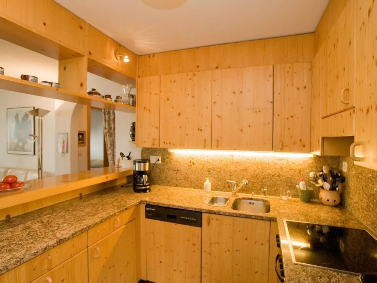 Chesa Aquileja Trüb-Binnen