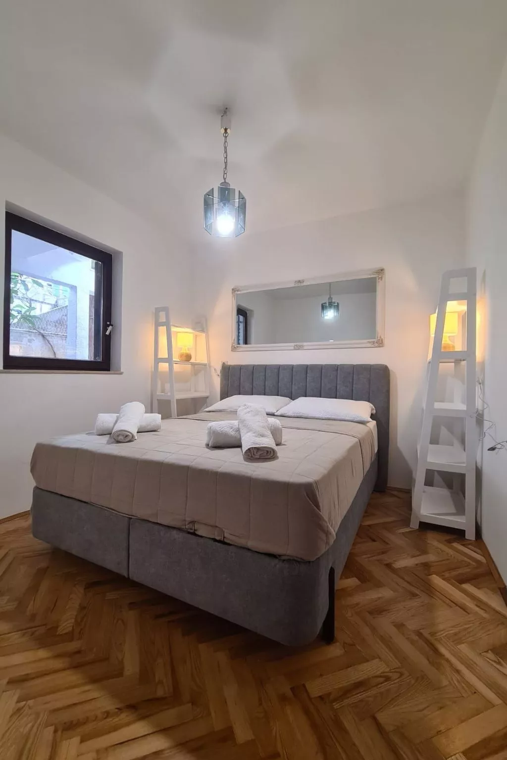 Jaka-Image-tags.info