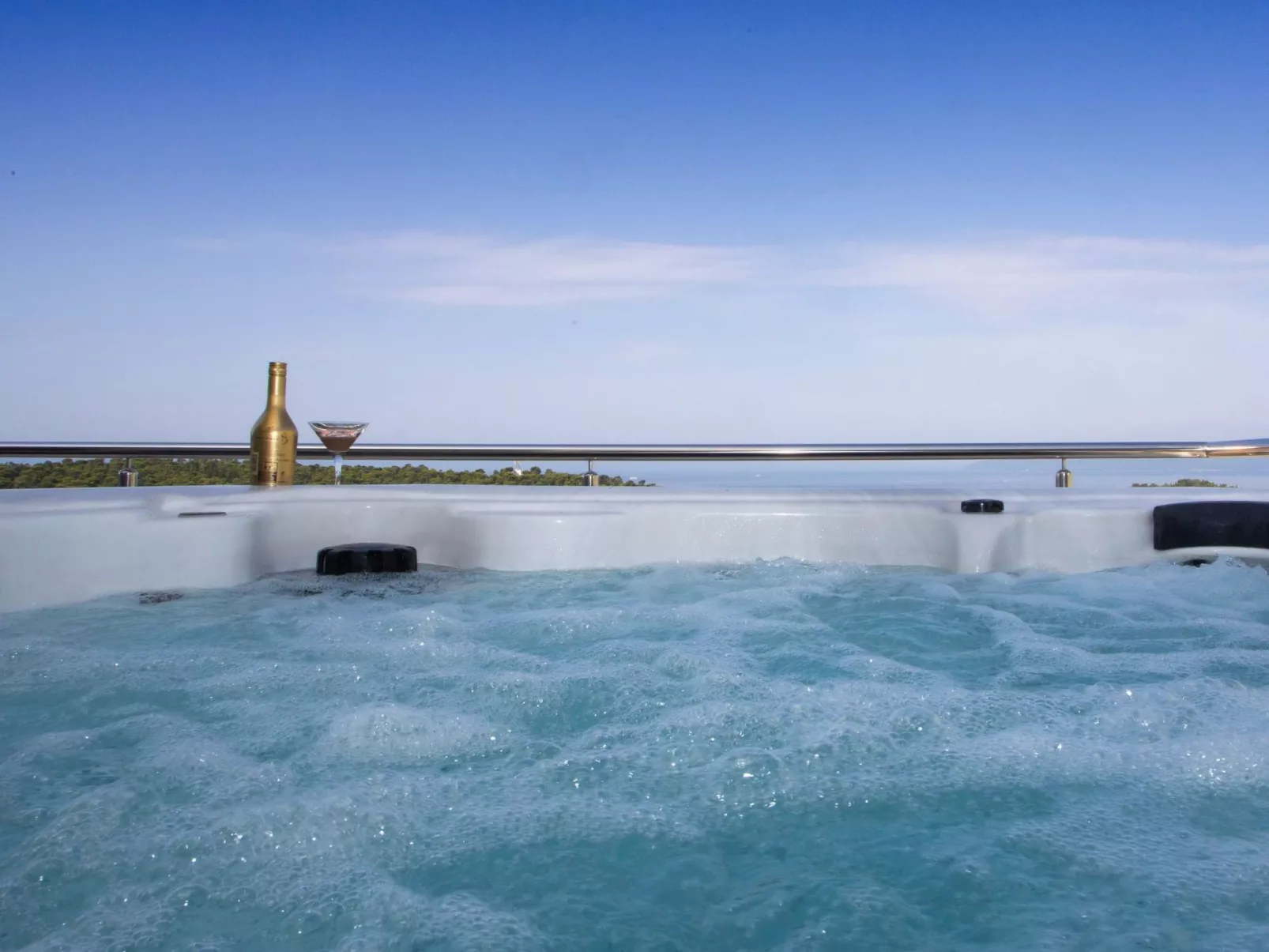 In Makarska mit Panoramablick-Buiten