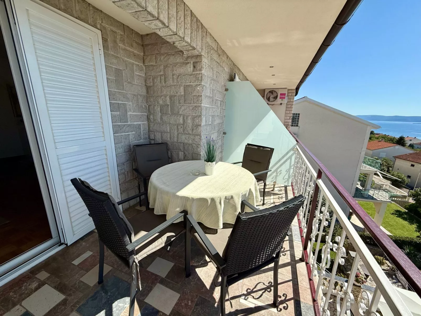 Apartment Minea-Buiten