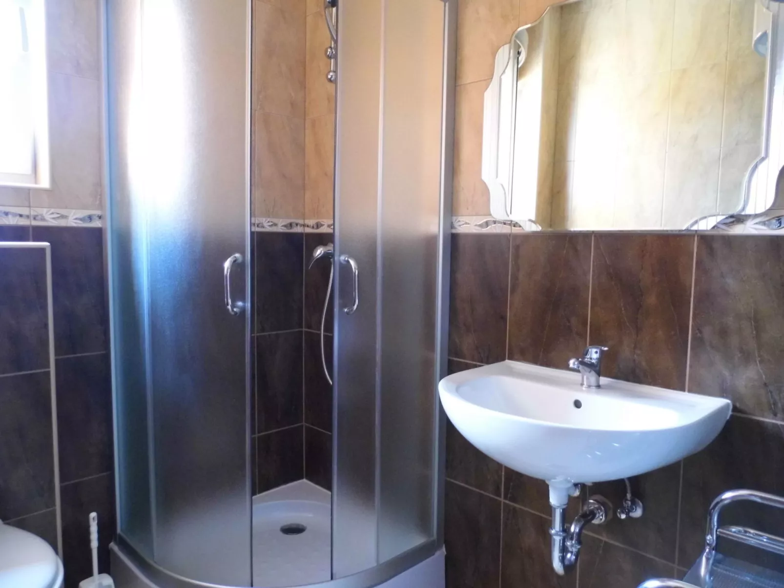 Wunderschöne Ferienwohnung, mit Meerblick und Pool-Binnen