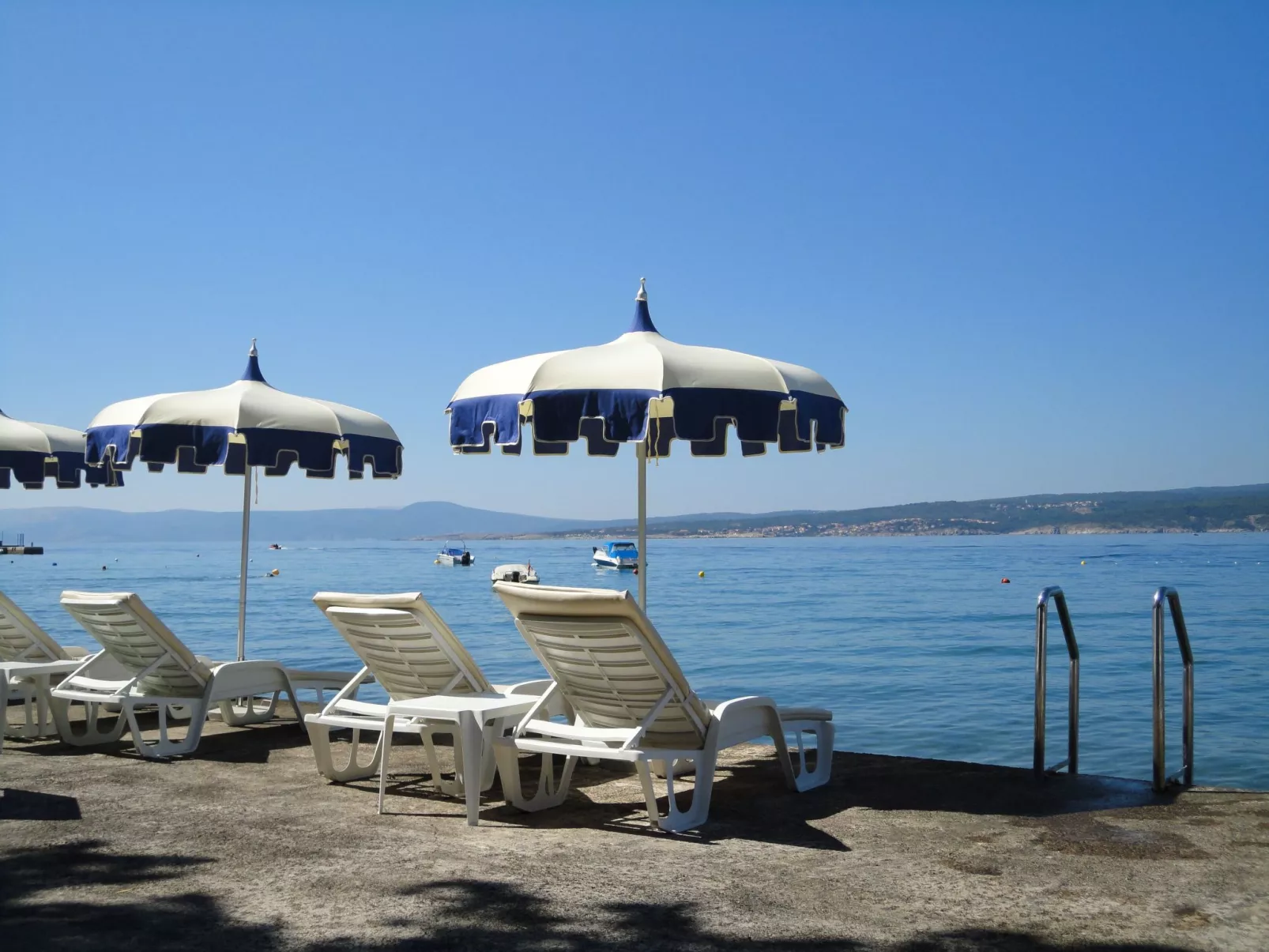 Für vier Personen mit Balkon-Buiten