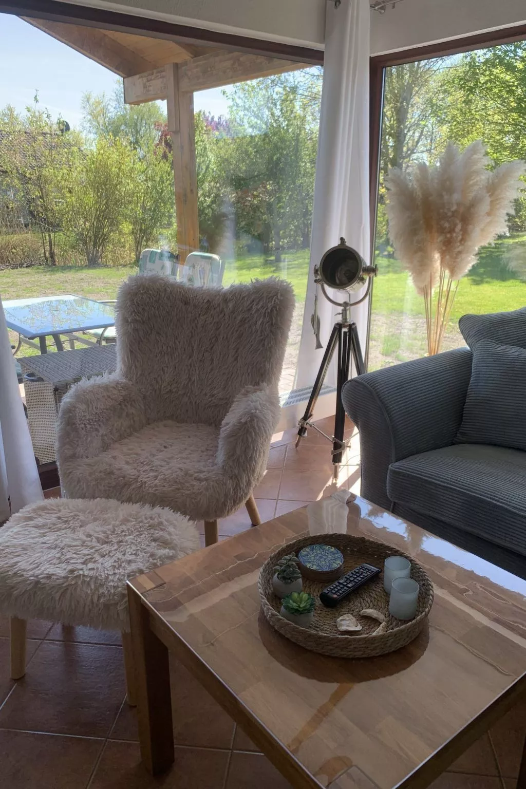 M1 Ferienhaus mit Garten, Terrasse und Carport-Binnen