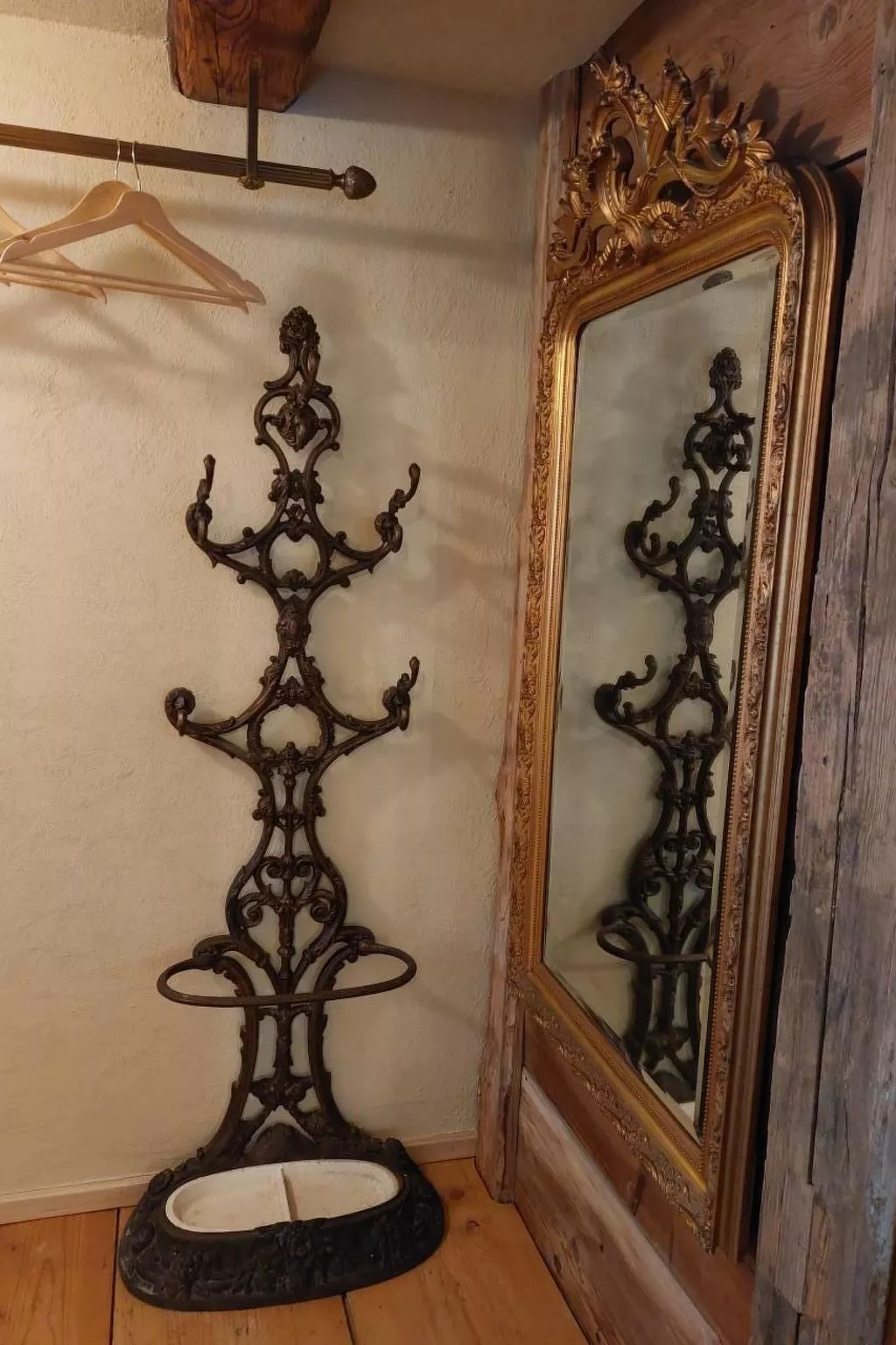 Historisches Riegel-Doppelbauernhaus-Binnen