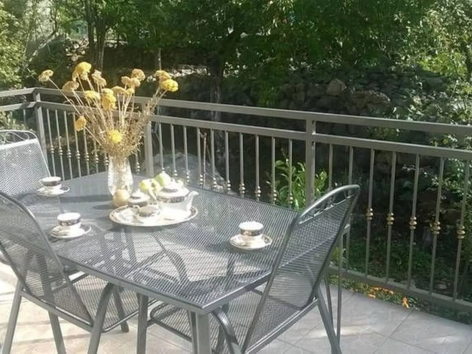 In der Nähe des Meeres und des Sees-Buiten