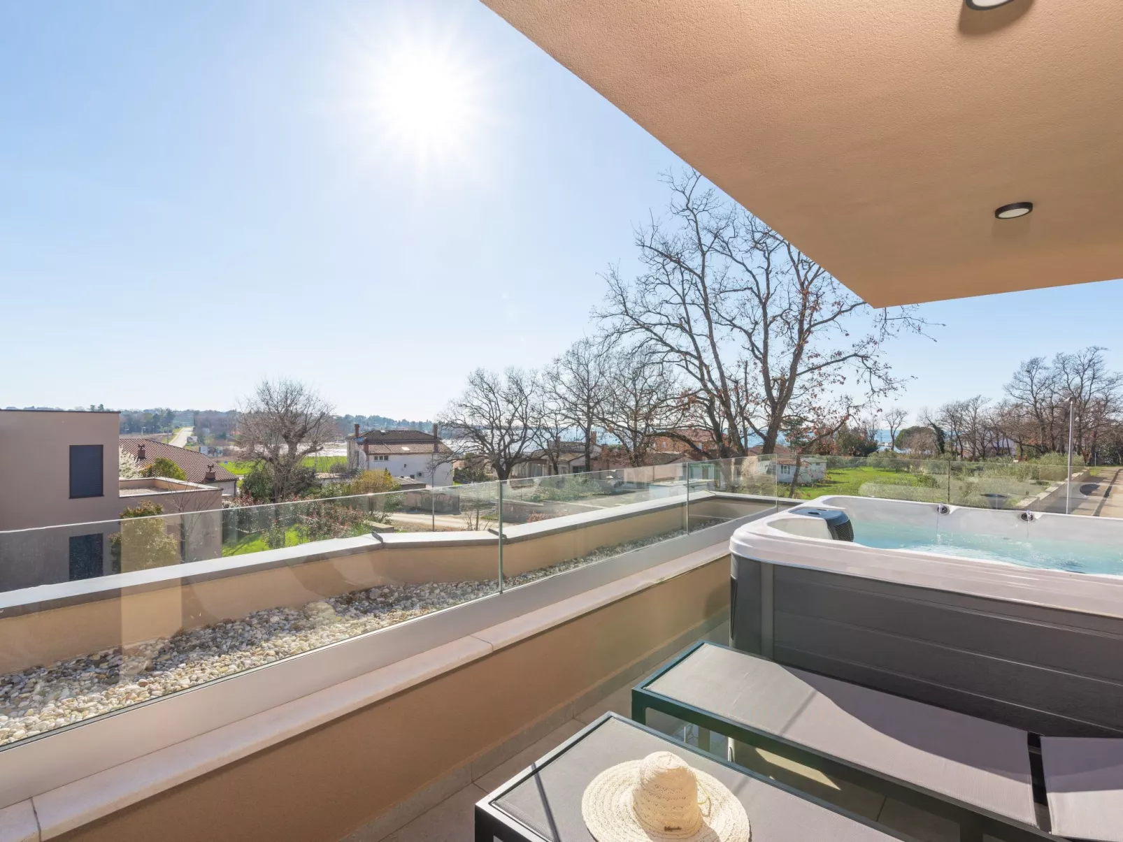 Quercus Village APP 11 mit jacuzzi-Buiten