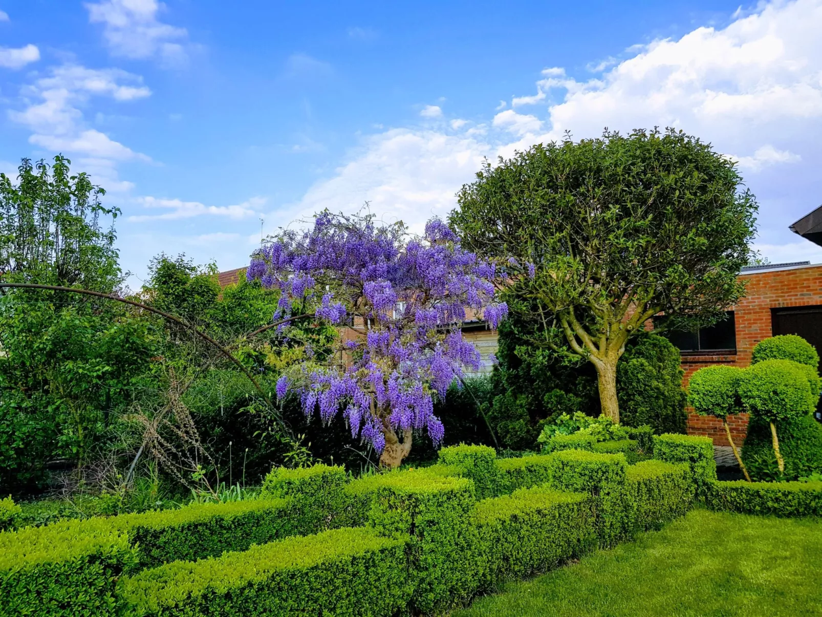 Gemütliches Haus mit eingezäuntem Garten-Buiten