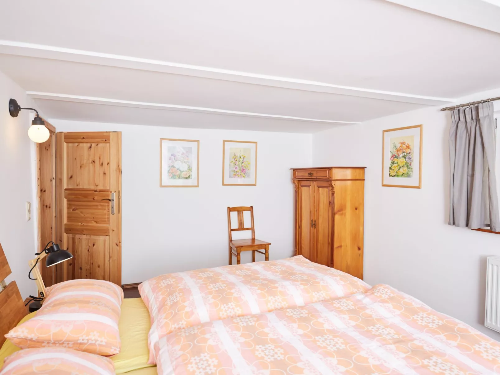 Fachwerkhaus mit Garten, Grill und Terrasse-Binnen