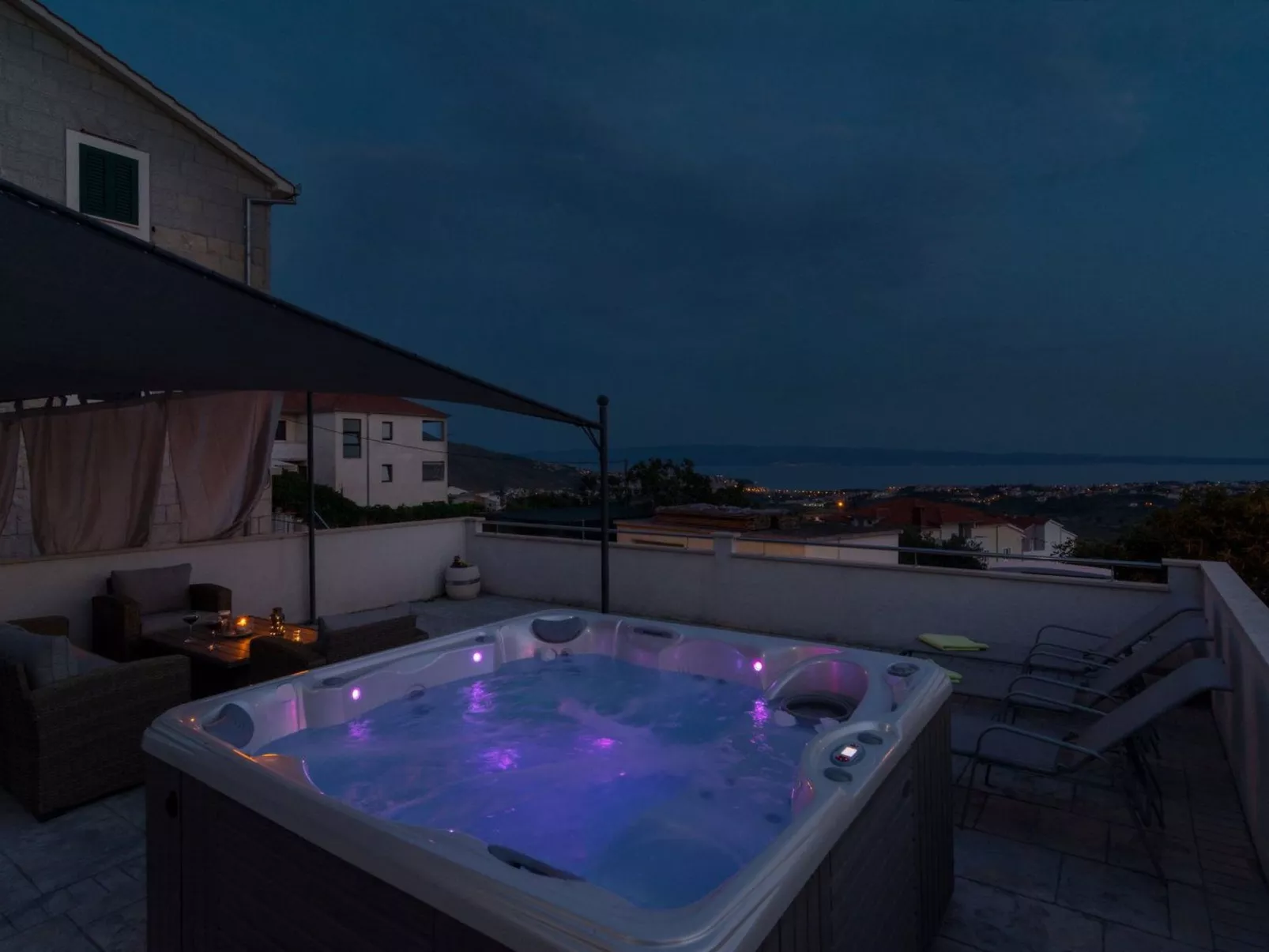 Villa "Roko" mit Whirlpool-Buiten