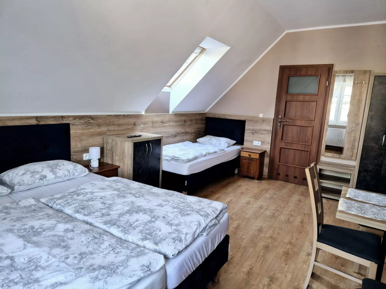 Mit Wasserblick-Binnen