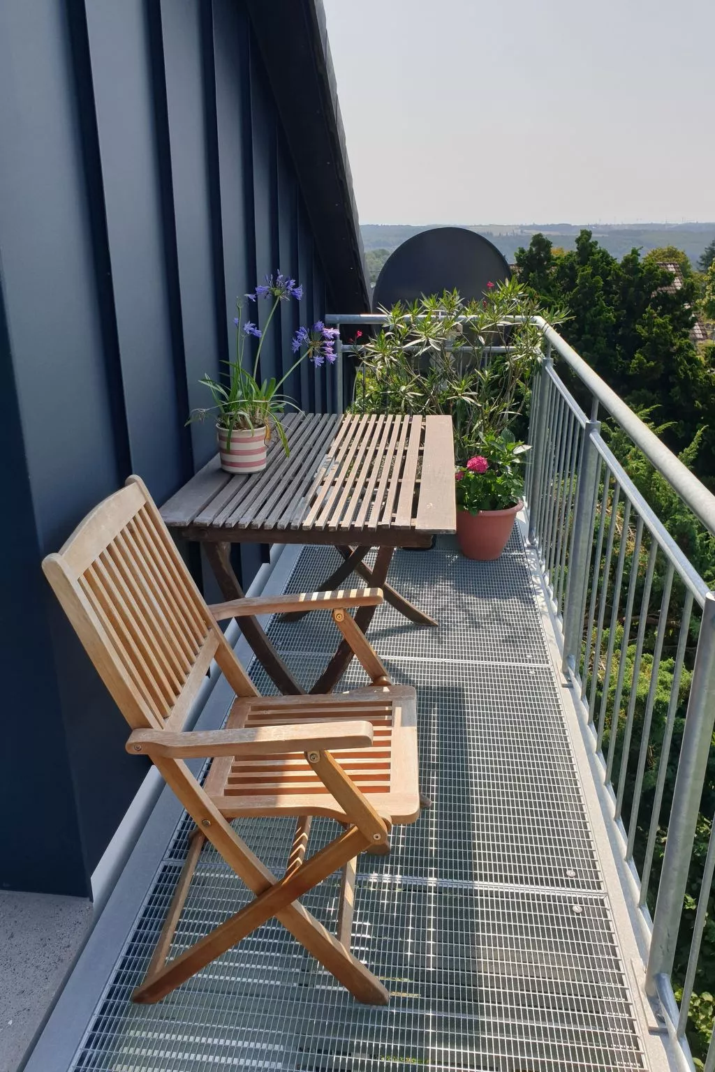 Renovierte Wohnung-Buiten