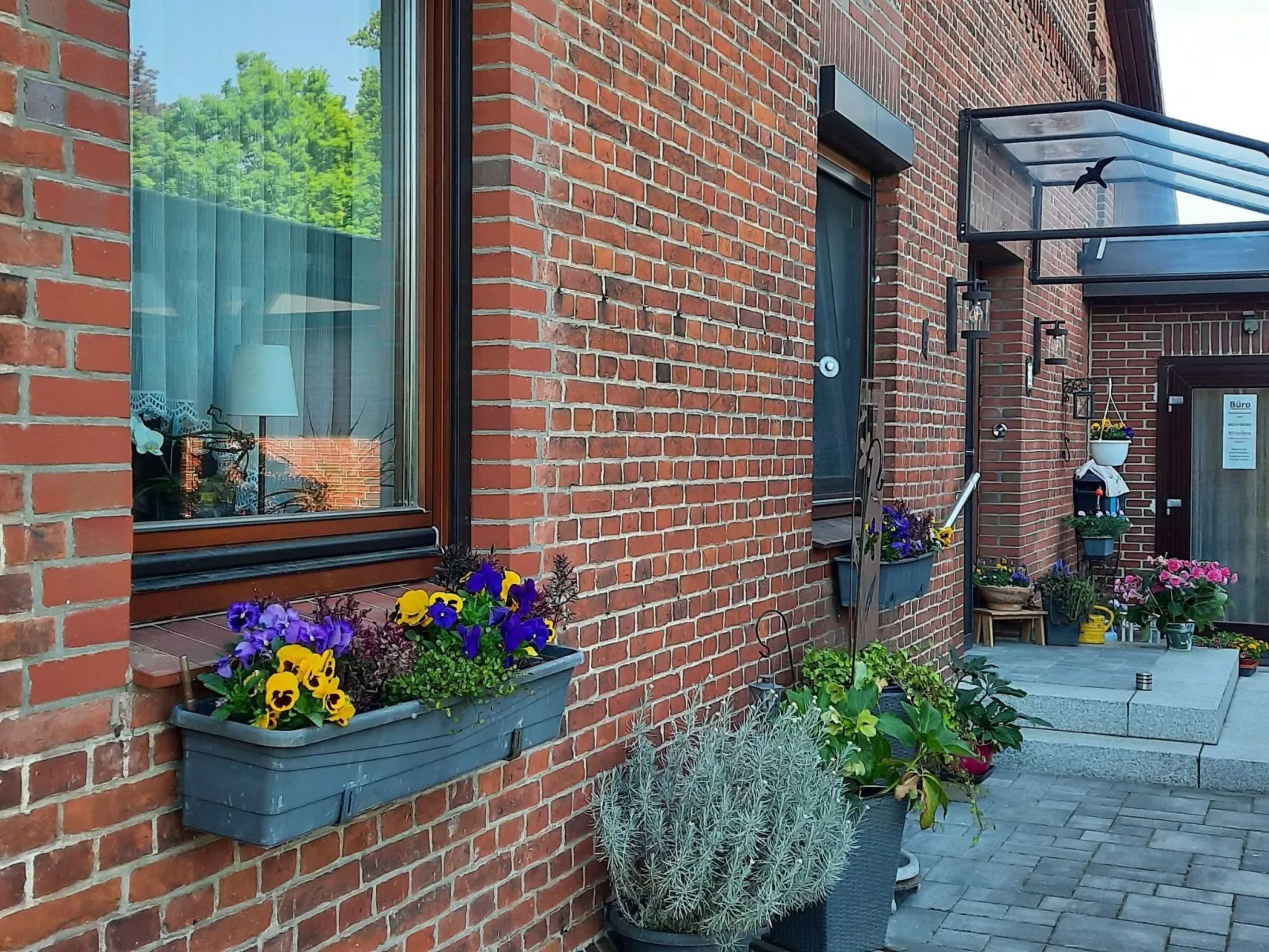 Gill-Image-tags.info