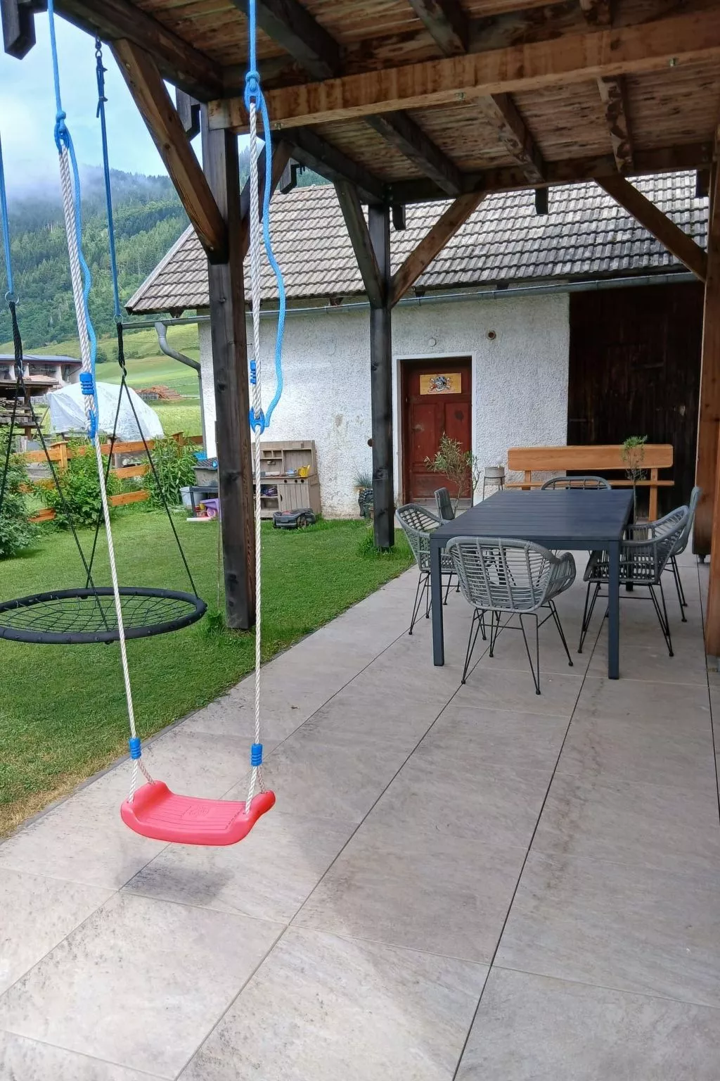 Schönes Ferienhaus-Buiten