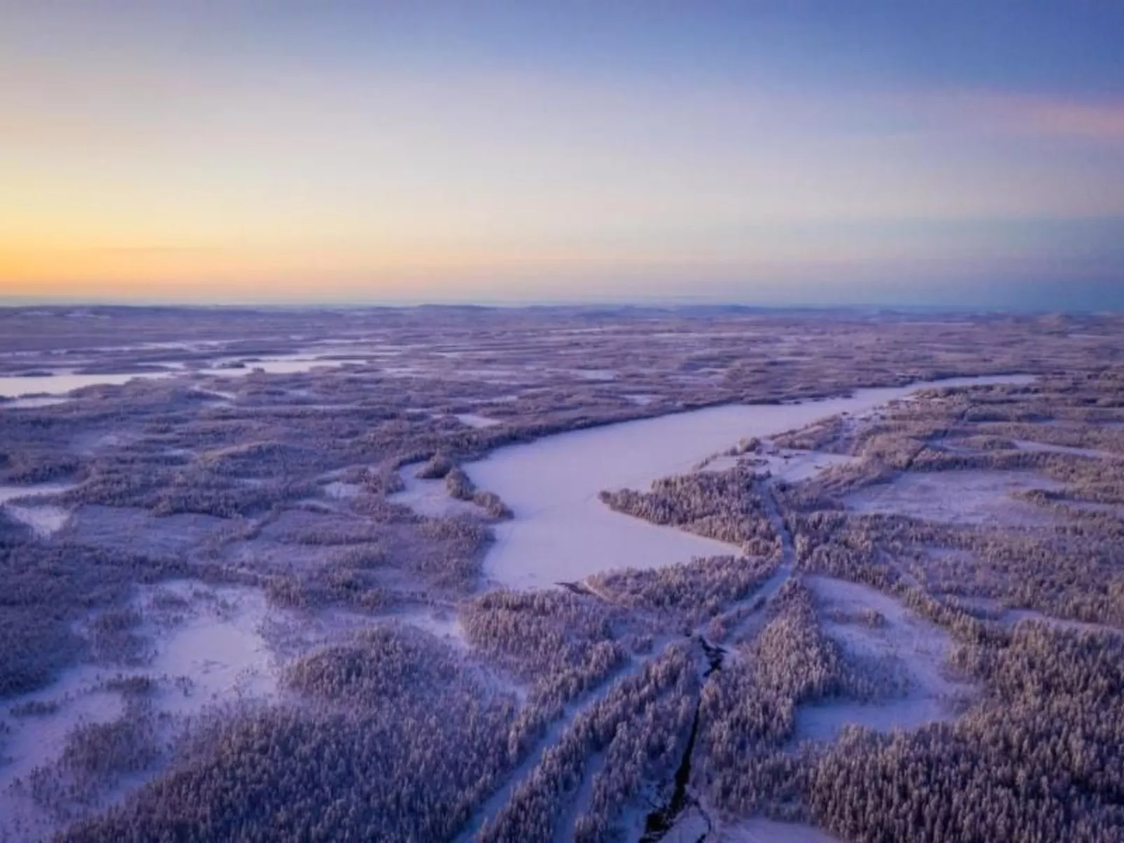 Gemütliches Ferienhaus in der Wildnis Lapplands-Buiten