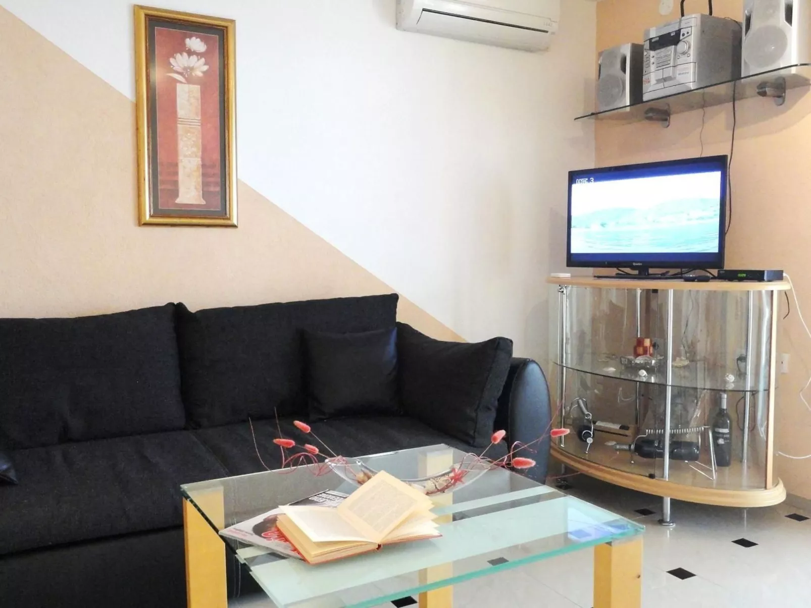 Adriatic Escape-Binnen