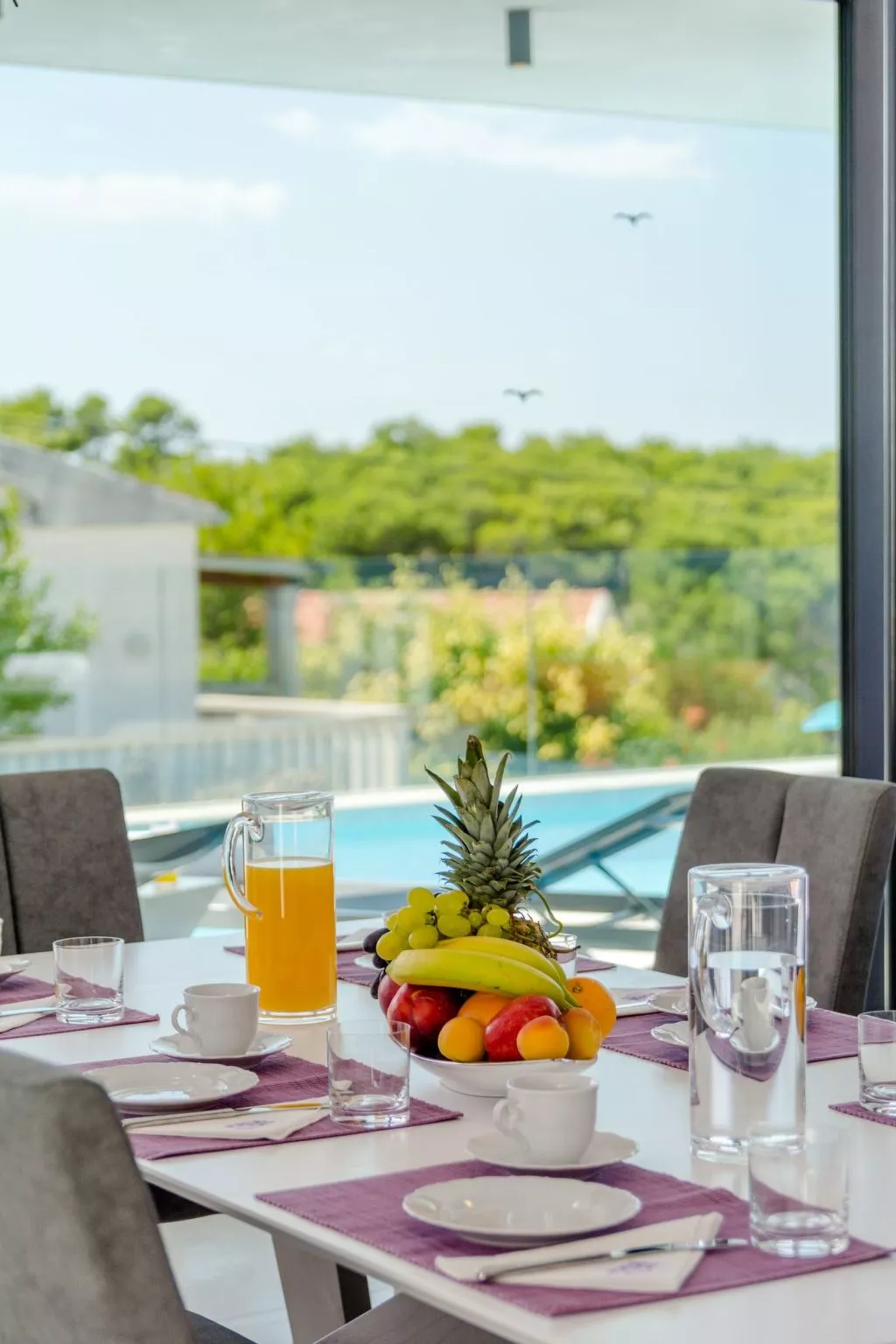 Tolles Ferienhaus in Sutivan mit Privatem Pool-Buiten