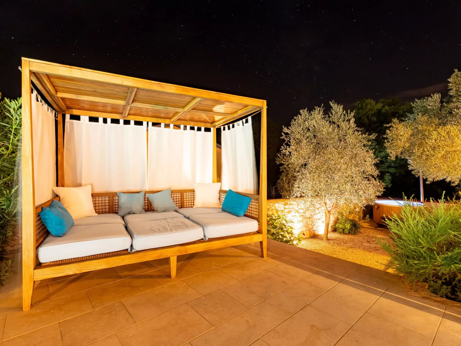 Detailgestaltete Villa mit Pool, Sauna und Hot Tub-Binnen