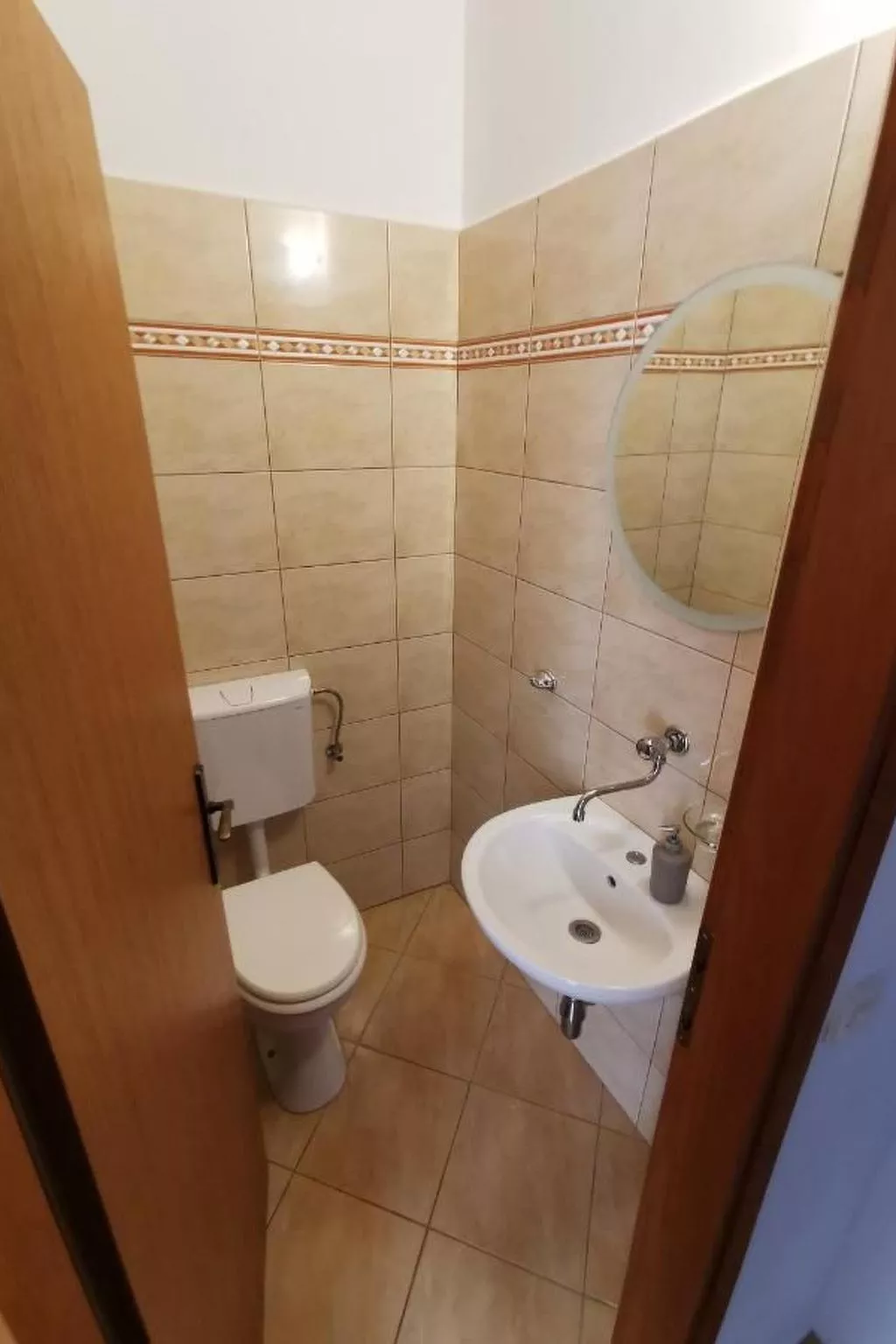 Ferienvilla mit eigenem Garten und Grill-Binnen