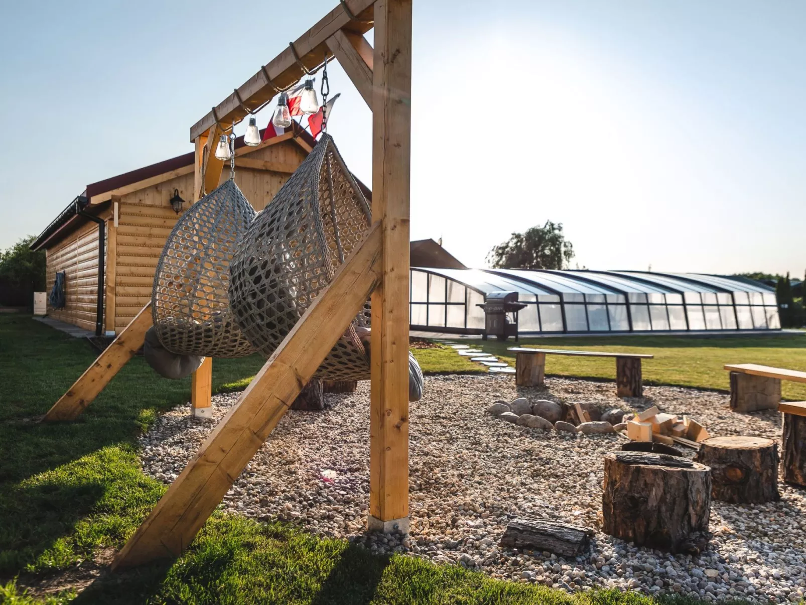 "New 5" mit gemeinschaftlichem Pool-Image-tags.info