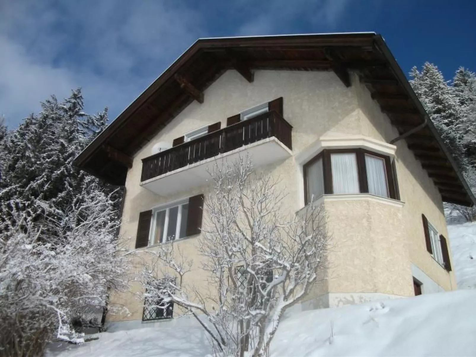 In ruhiger Lage am Waldrand-Buiten