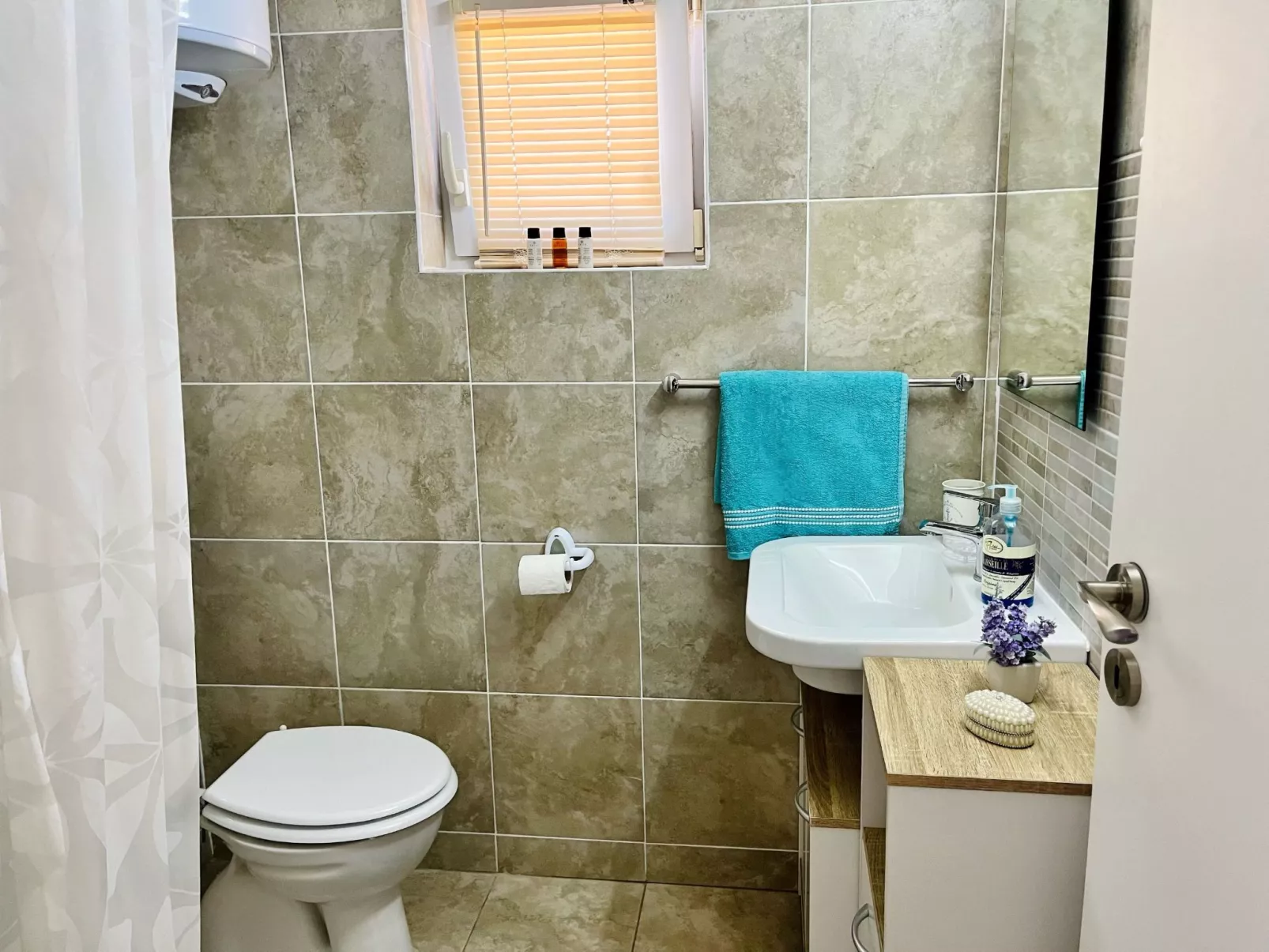 Neugebaute Wohnung im Erdgeschoss-Binnen