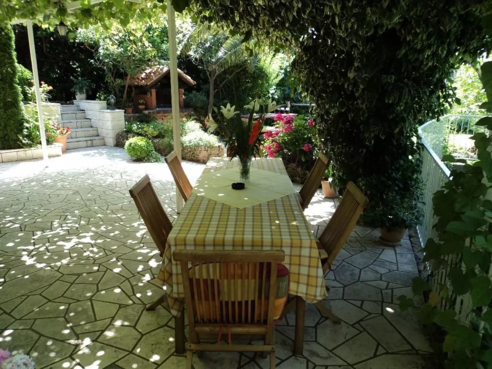 Appartement "Helena" mit Entspannung im Whirlpool-Buiten