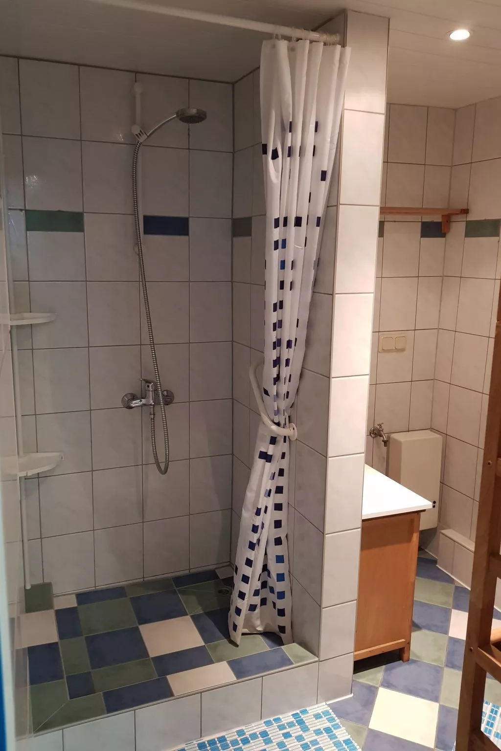 Wunderschönes Ferienhaus mit Garten und Terrasse-Binnen