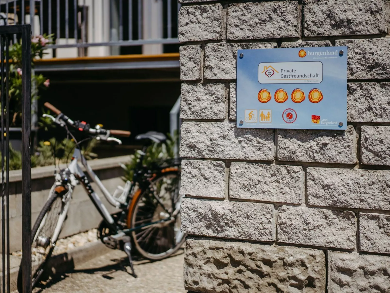 Lakeside Top2-Image-tags.info