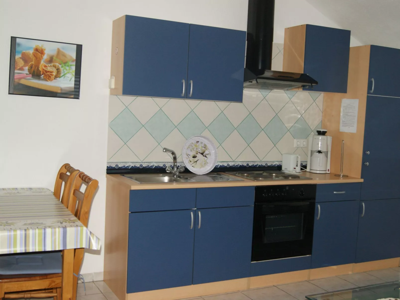 FeWo 2, mit 1. Schlafzimmer für 4. Personen mit Balkon im ersten Obergeschoss g-Binnen