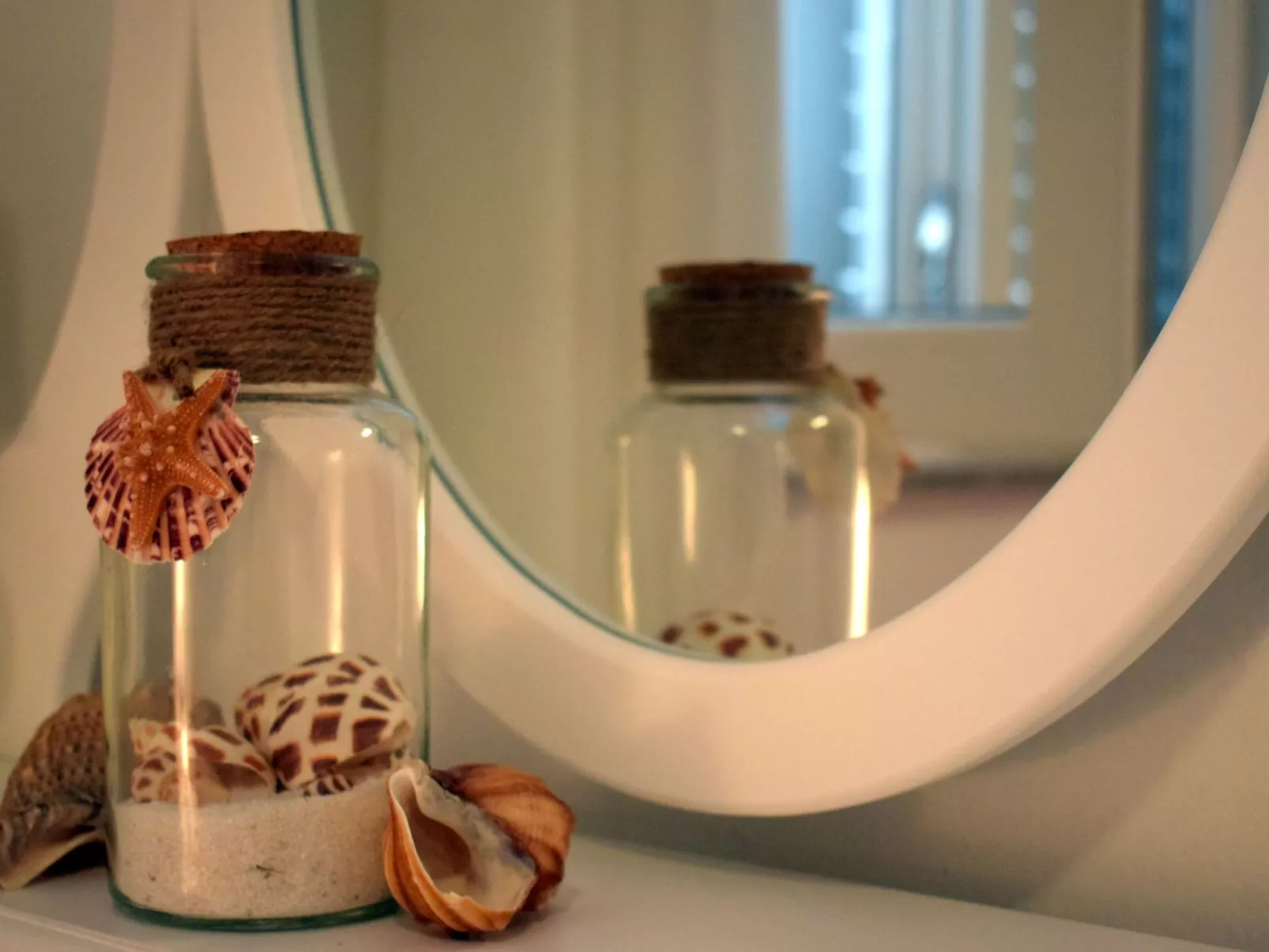 Modernes Ferienhaus in Dobropoljana mit Terrasse, Garten und Grill-Binnen