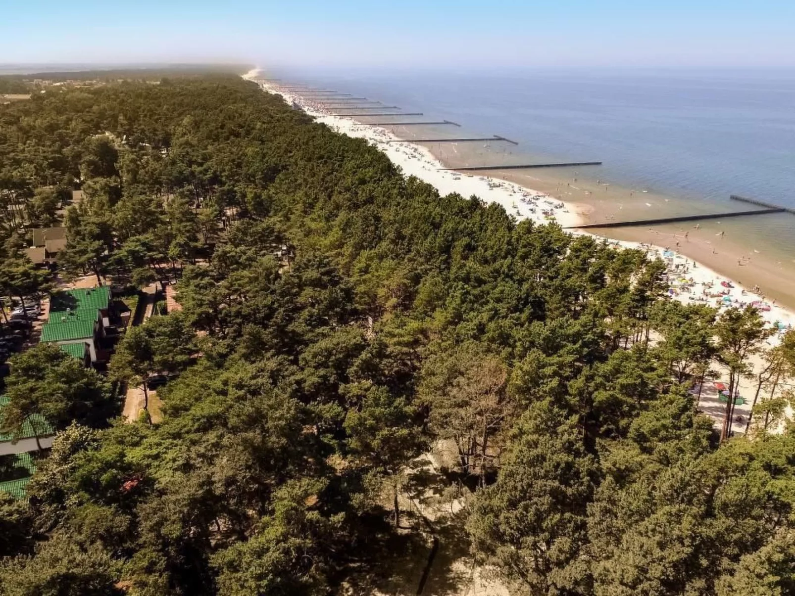 In Dźwirzyno mit Privater Terrasse-Buiten