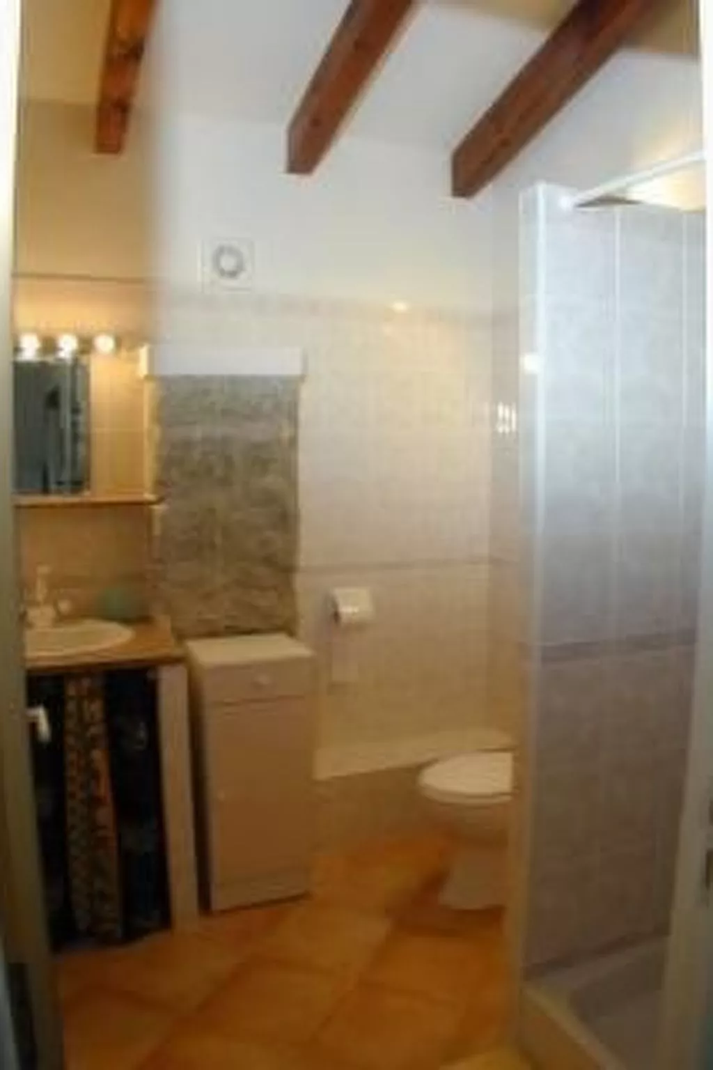 Wunderschönes Ferienhaus mit eigener Terrasse-Binnen