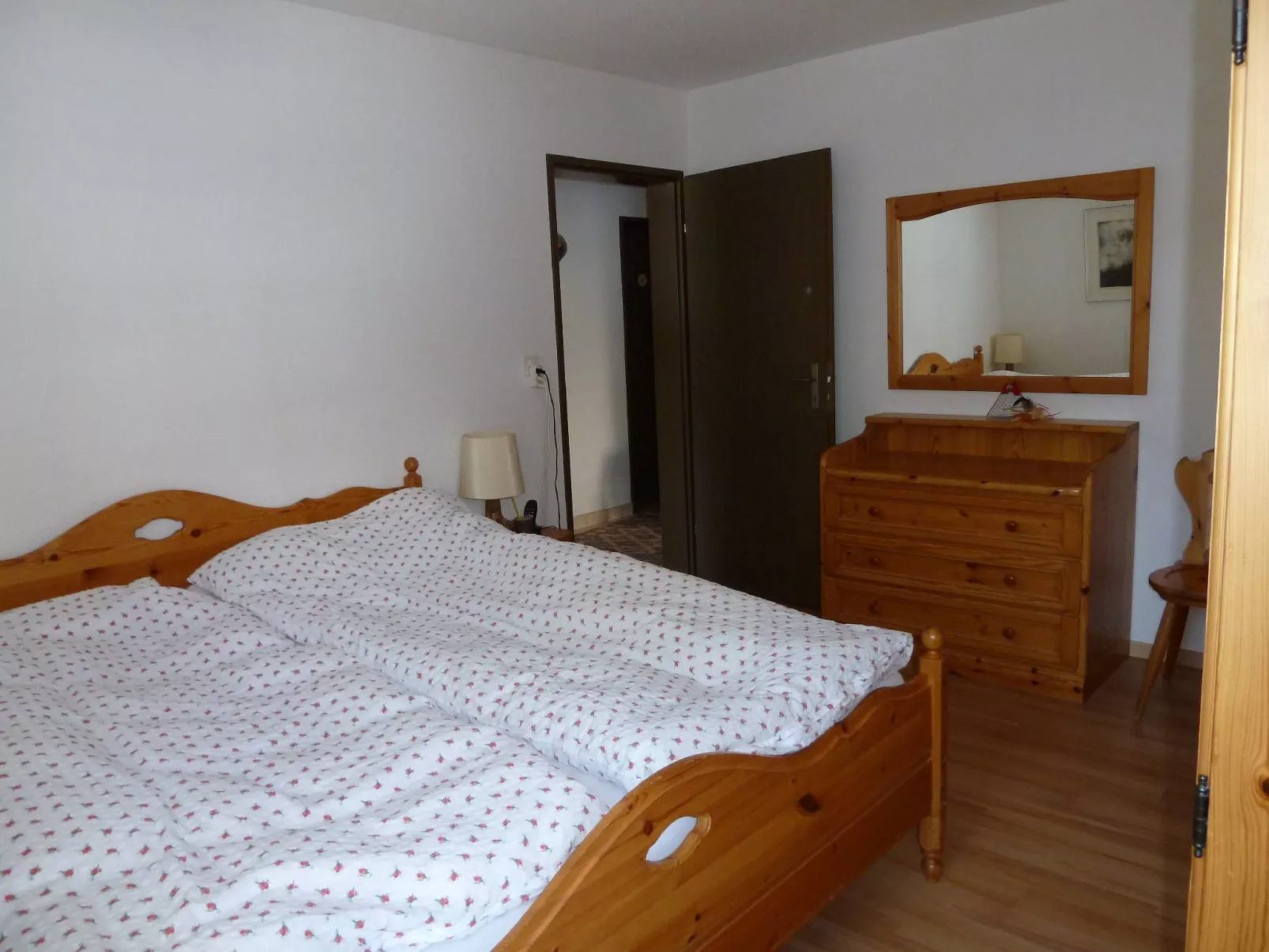 Chesa Champagna-Image-tags.info