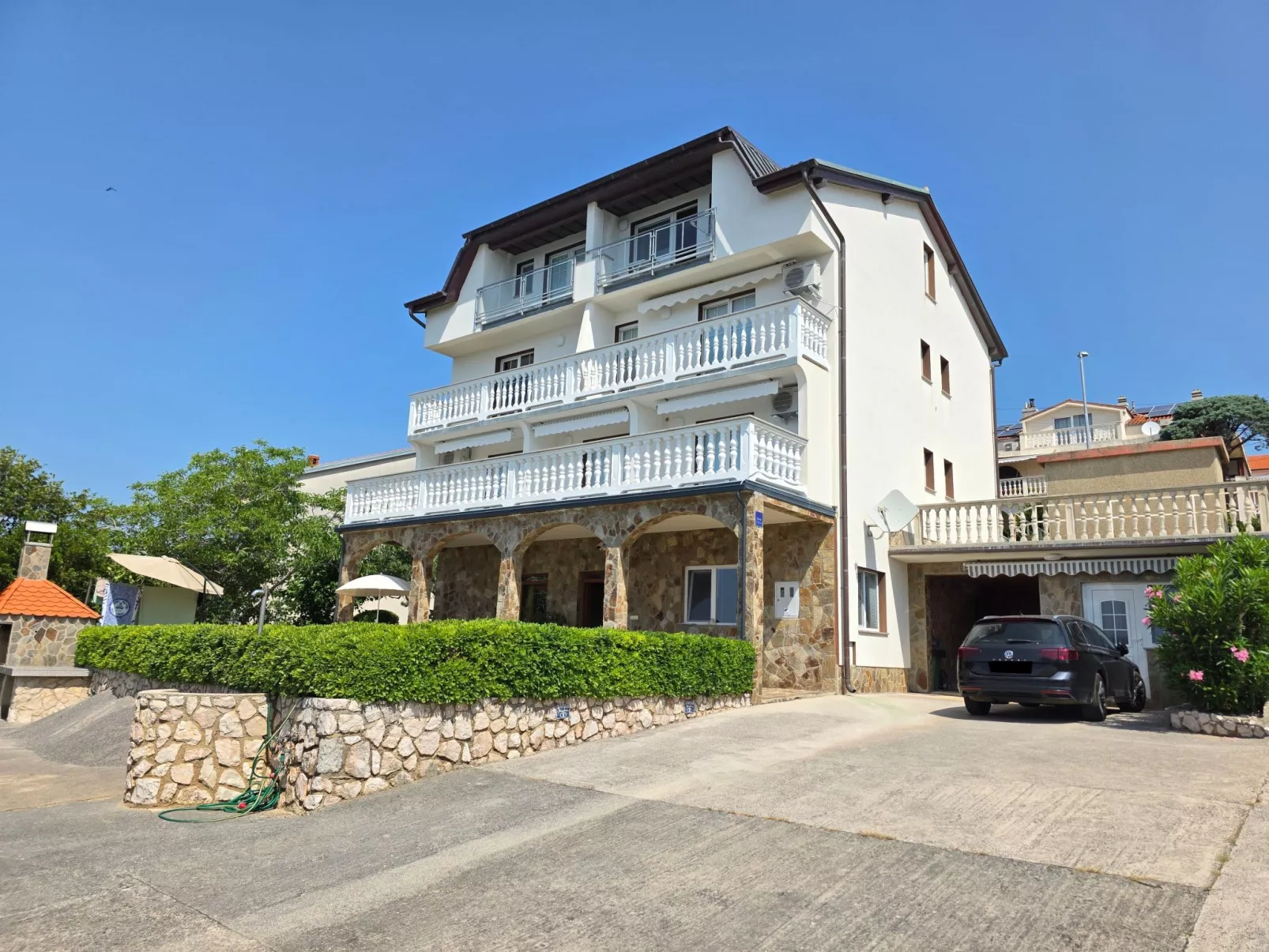 Wohnung mit Balkon, 150 m vom Strand entfernt-Buiten