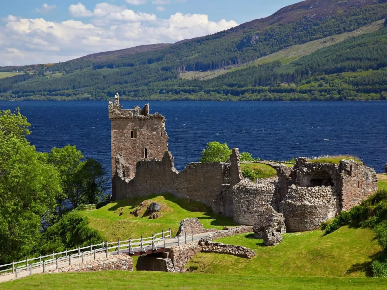 Großes, schottisches Landhaus an der Whiskystraße-Image-tags.info