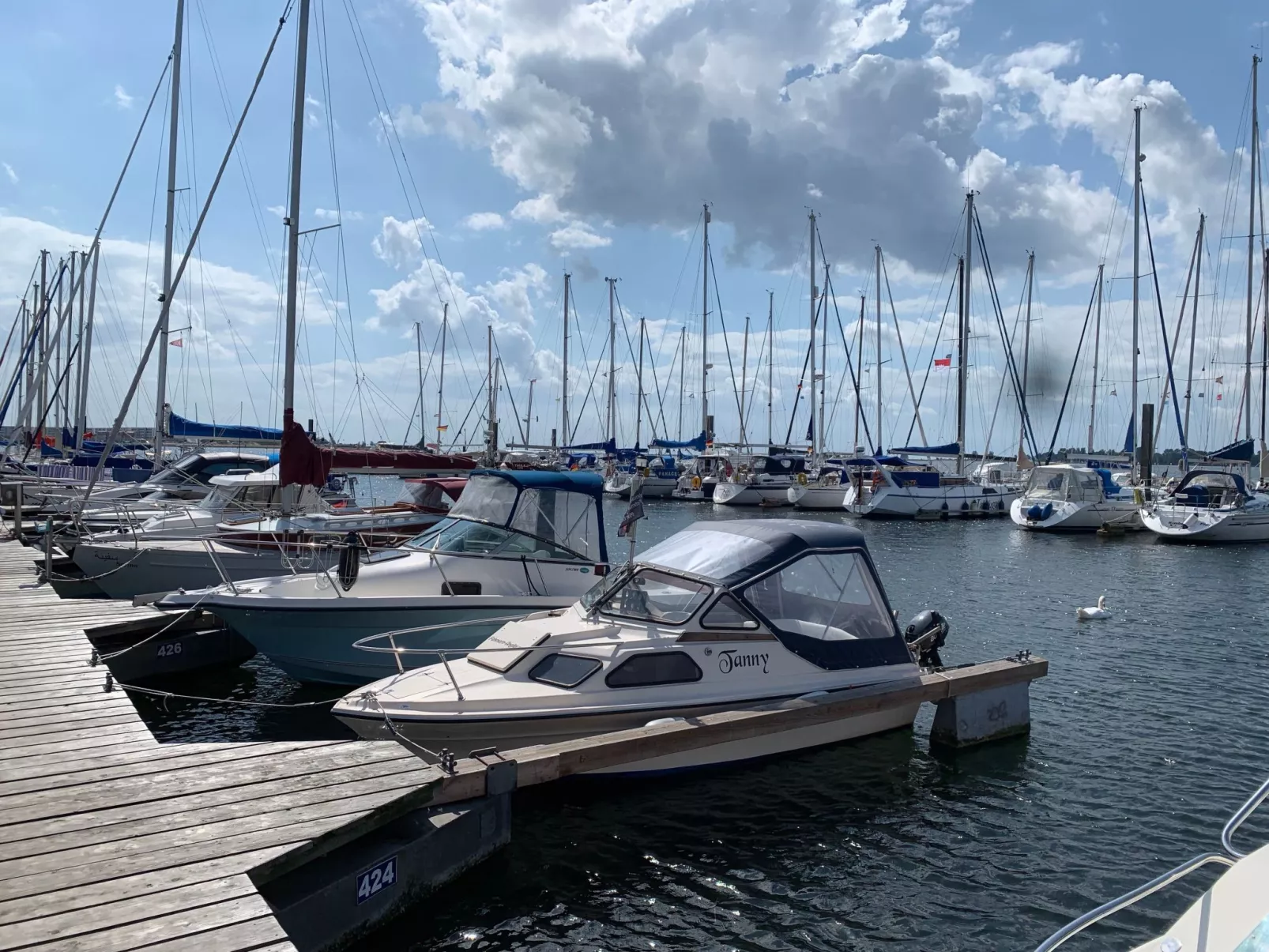 In ruhiger Lage mit großem Balkon-Buiten