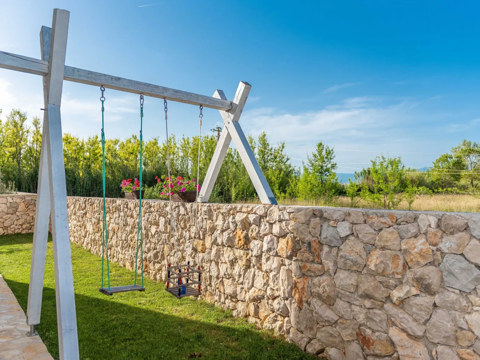 Villa Kirsten mit beheiztem Pool - von TA Leut Agency-Buiten