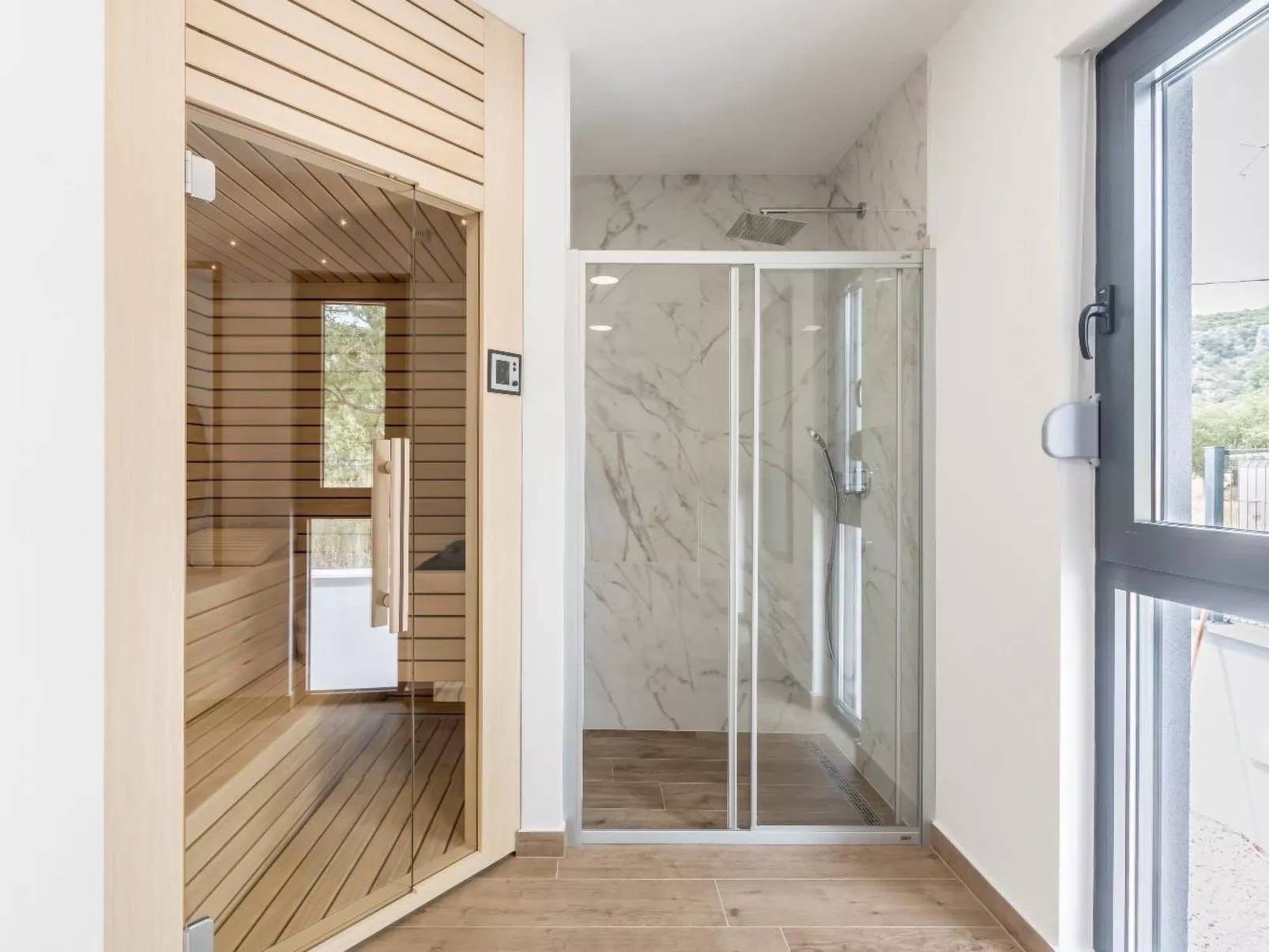 Villa Diana, modern gestaltet, in Dograde-Buiten