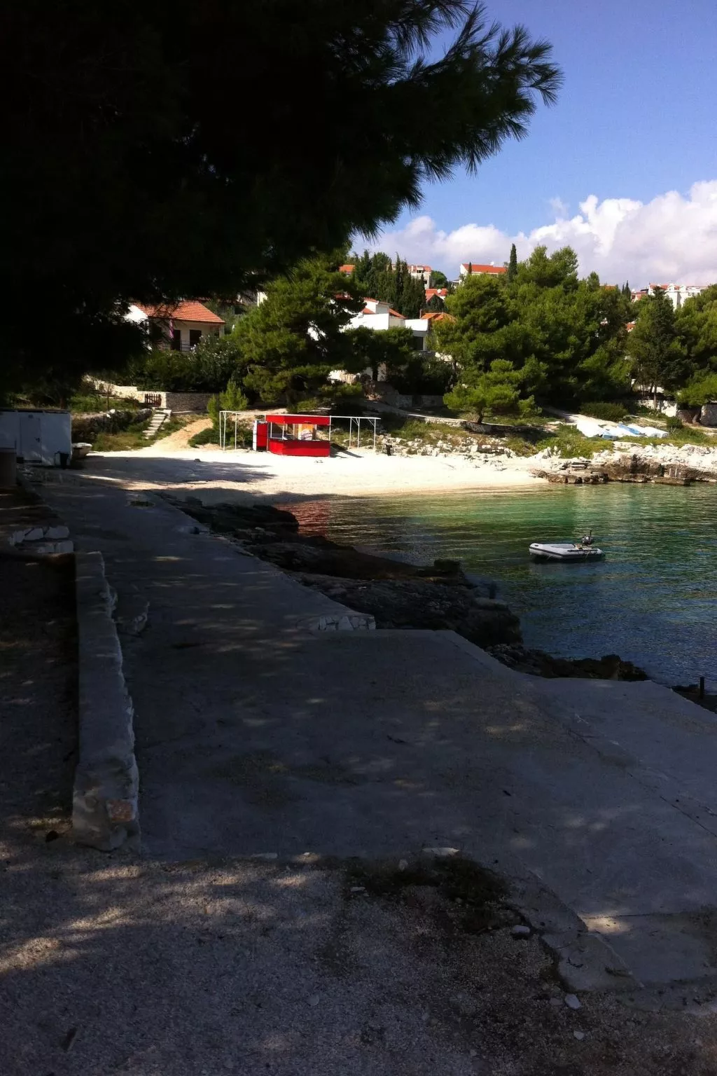 "Mladen" mit Blick auf das Wasser-Buiten