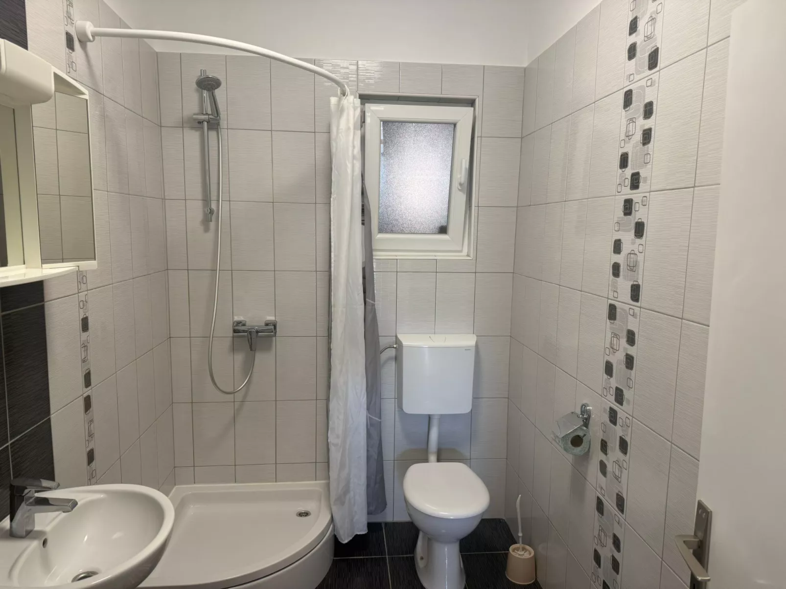 Appartement mit überdachter Terrasse-Binnen