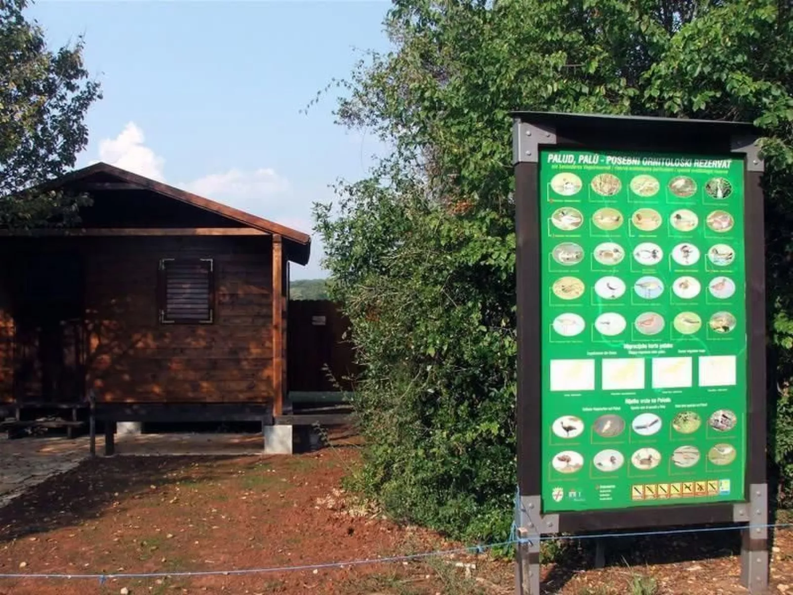 Wohnung mit Balkon-Buiten