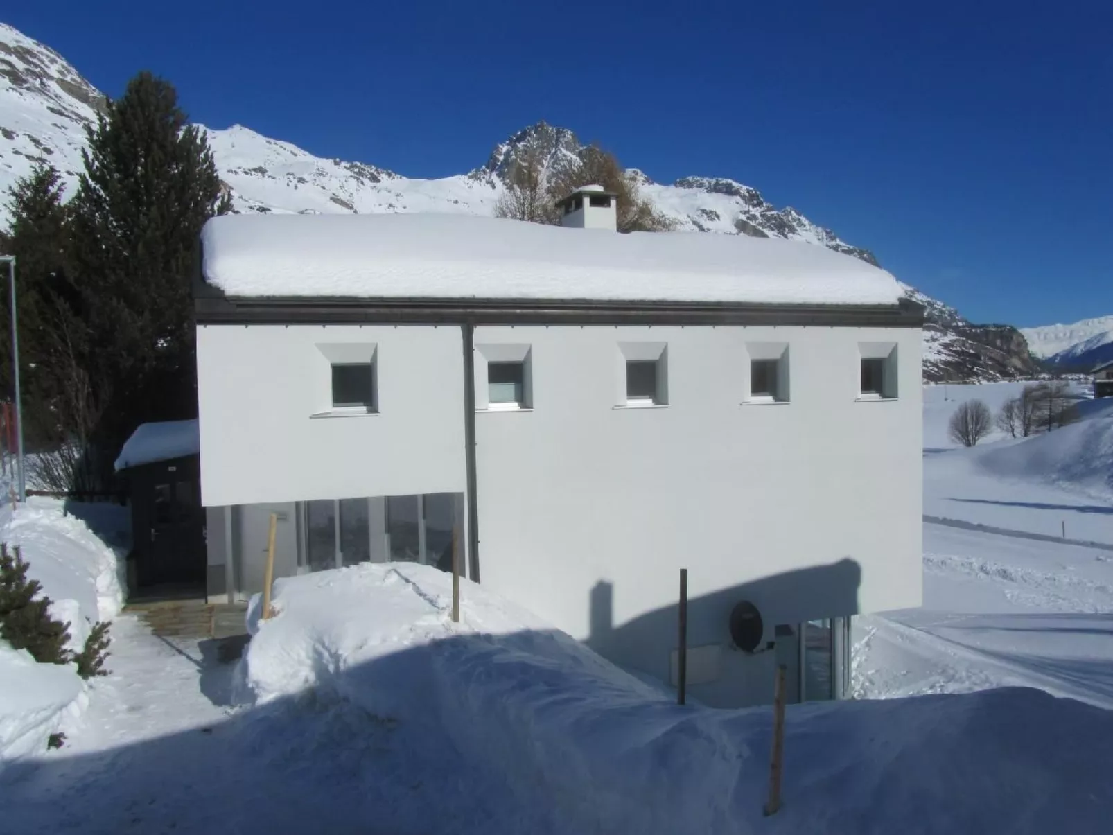 Chesa Carmela 2-Buiten