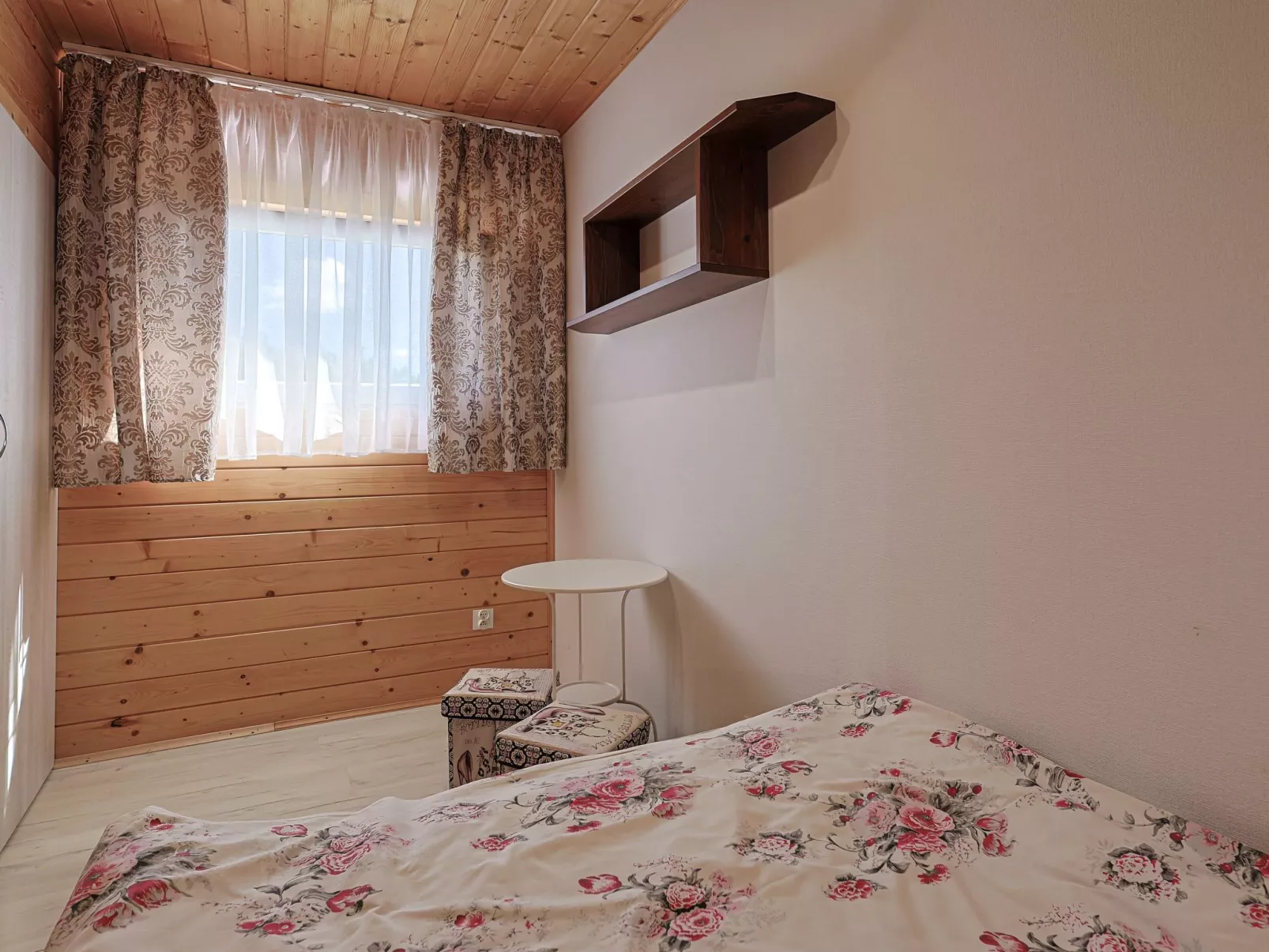 Wohnung "Aurora 4" z tarasem-Binnen