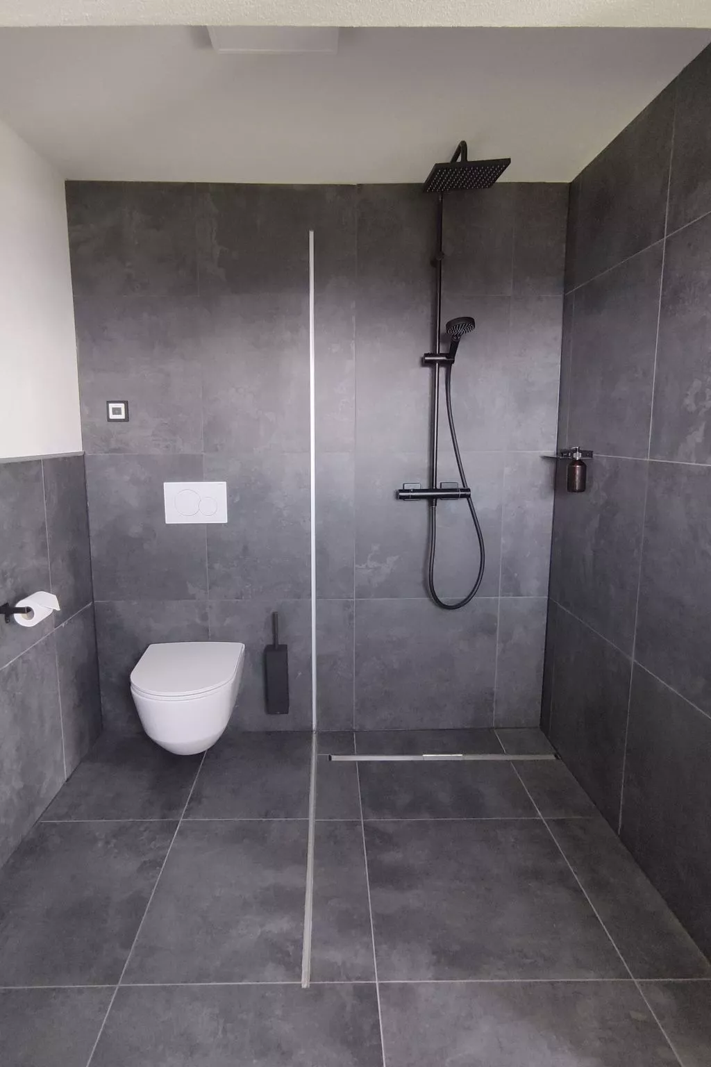 Sonniges Berghaus, ruhige Lage, phantastischer Weitblick-Binnen