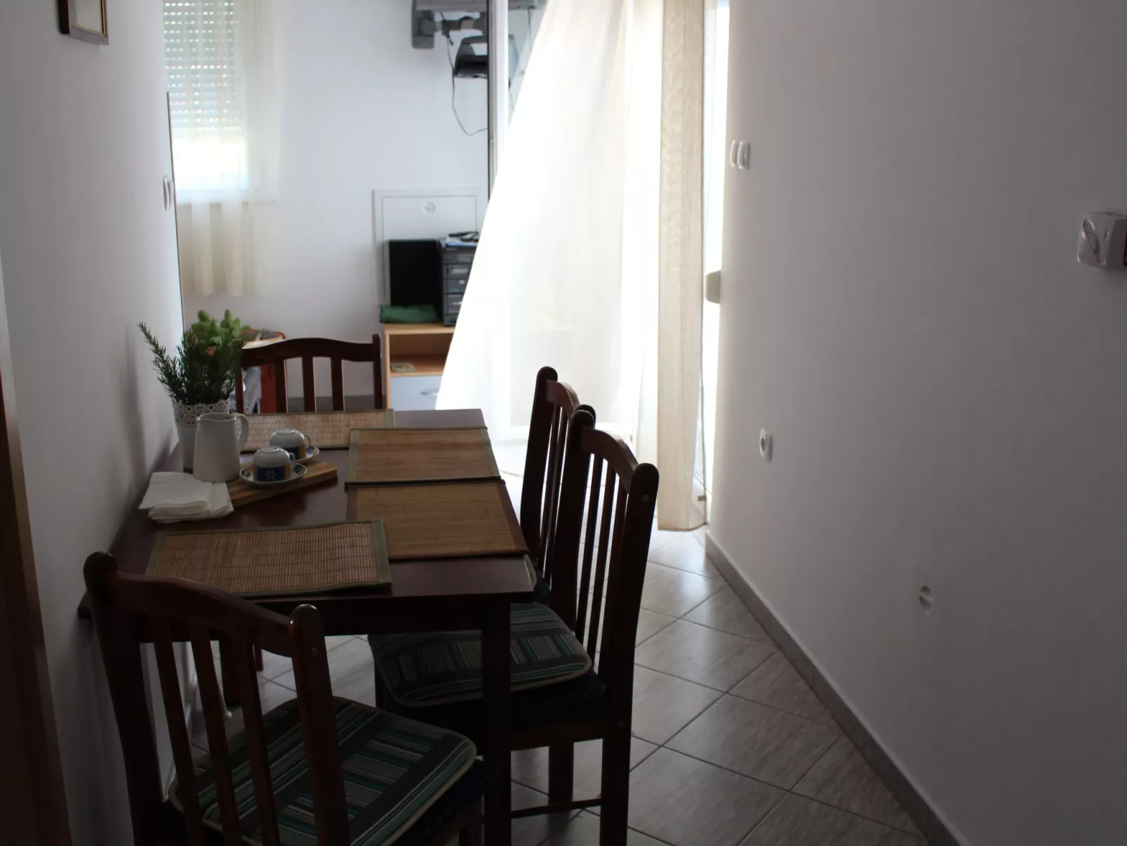 Wohnung in Dramalj mit Terrasse-Binnen