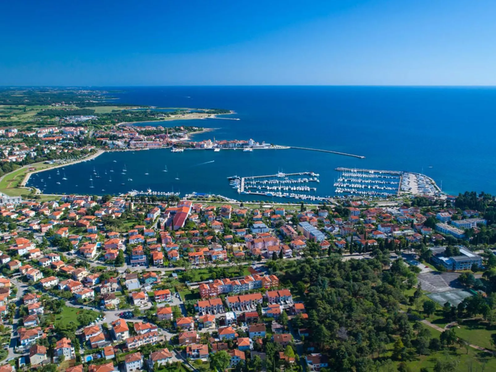 Apartment Nika1 Umag mit Pool und Whirlpool 400 Meter vom Strand entfernt - Buiten