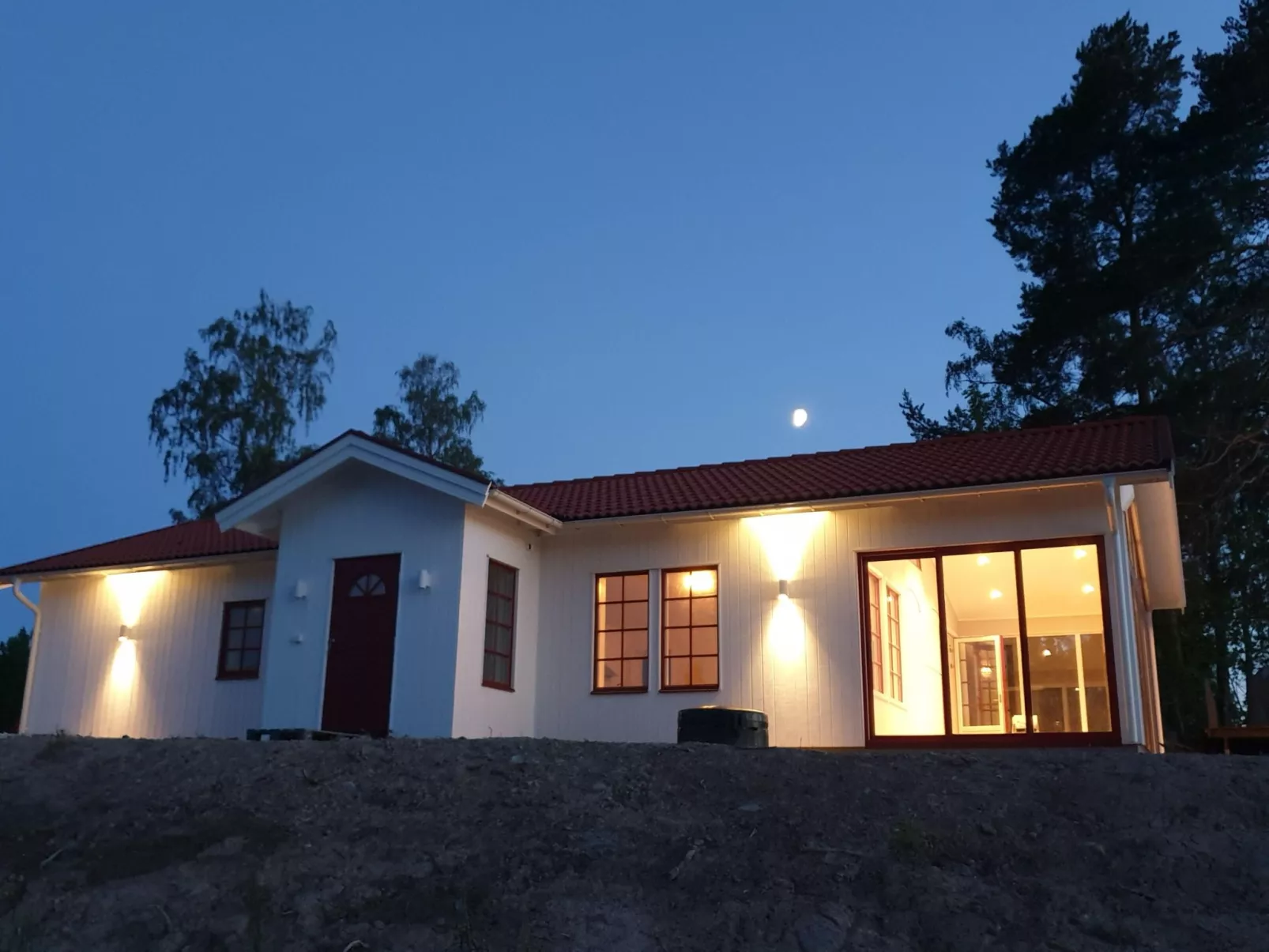 Schönes Ferienhaus am See Runn-Buiten