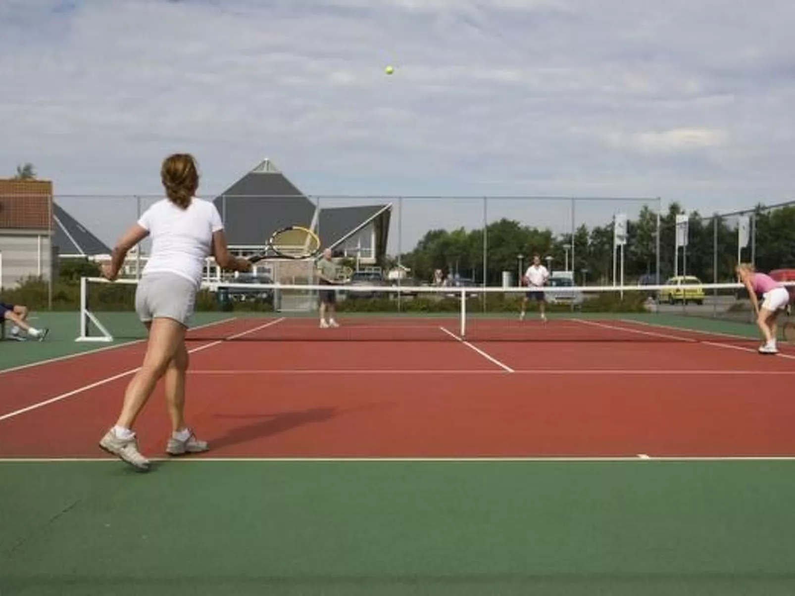 Mit Außen-Sauna und Außen-Whirlpool-Binnen