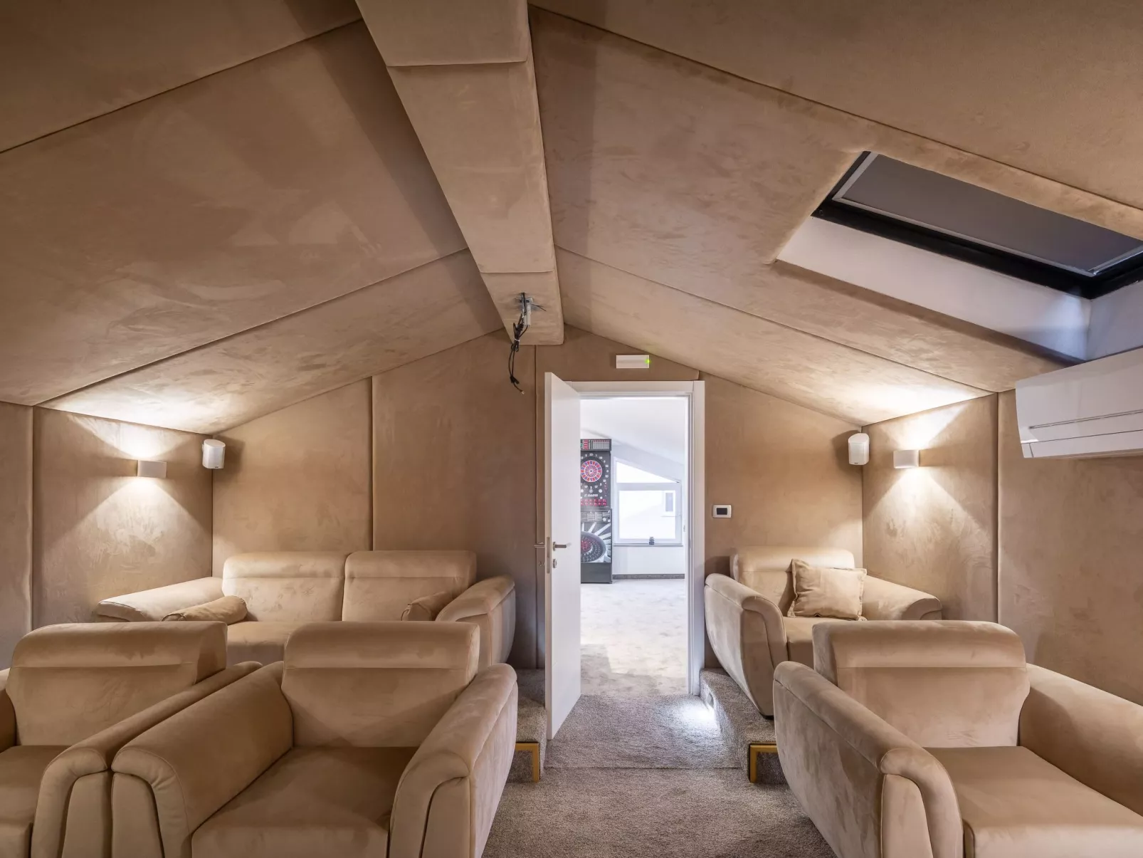 Luxuriöse Villa Elais für 10 Personen-Binnen